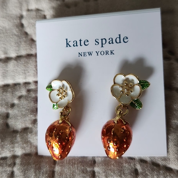 NWT Kate Spade Strawberry Dangling Earrings - Picture 5 of 6